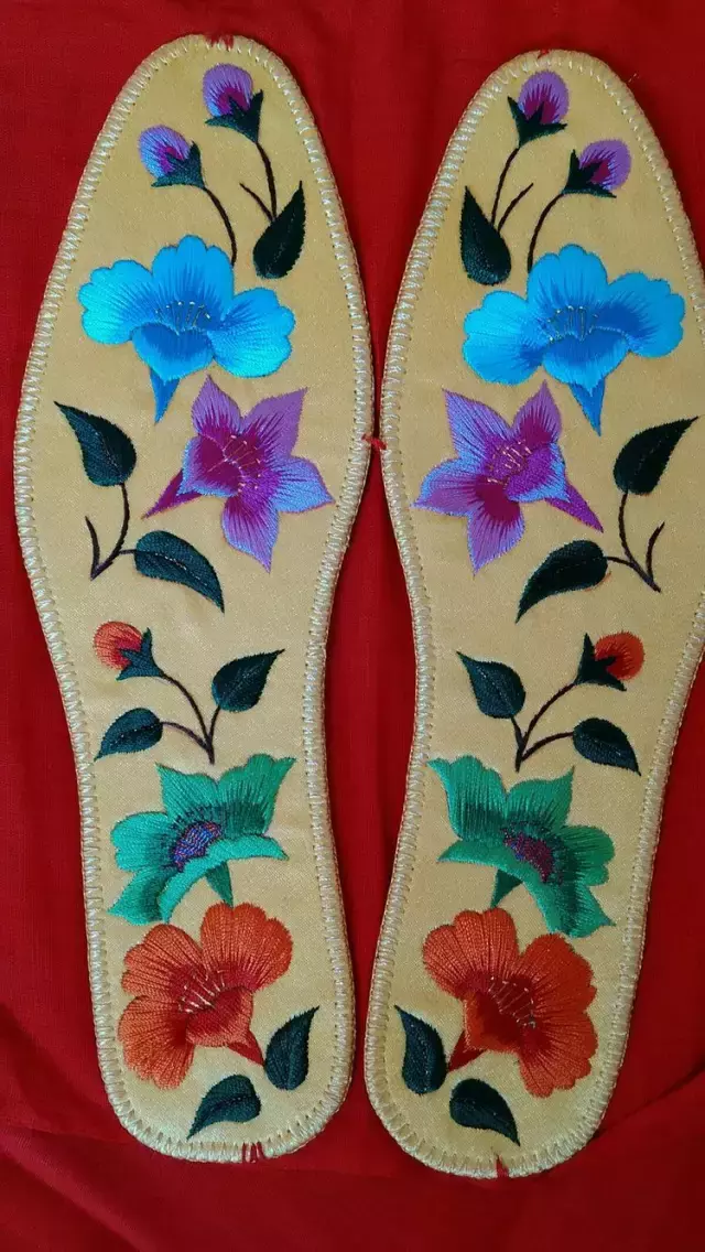45款传统刺绣鞋垫,图案丰富多彩,绣花鞋垫里的爱!附3种绣法