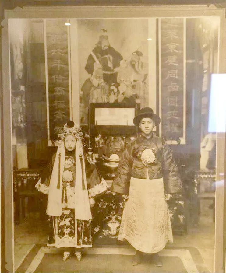 冥婚您见过这张著名的冥婚照吗