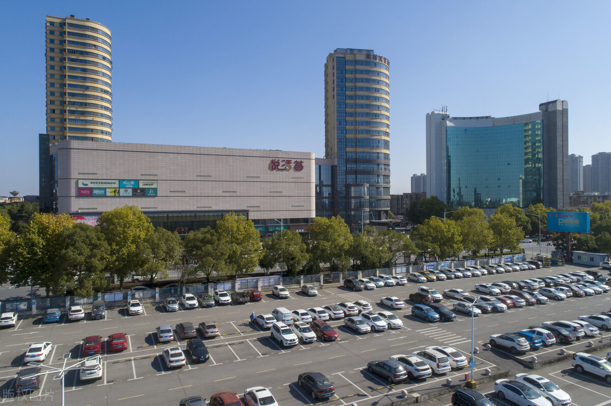 襄阳汽车职业技术学院（襄阳汽车工业从传统燃油车向智能汽车转型压力大）