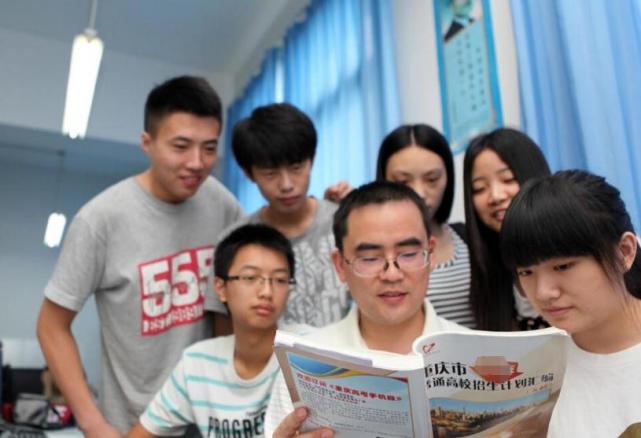 高考想上“一本”大学，需要考多少分？不足500分还有机会吗？