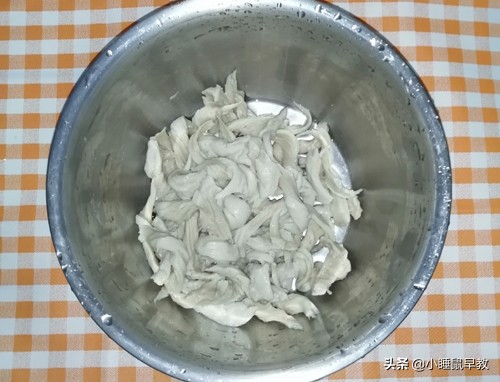 孜然面筋的做法（掌握这三个技巧面筋香辣过瘾）