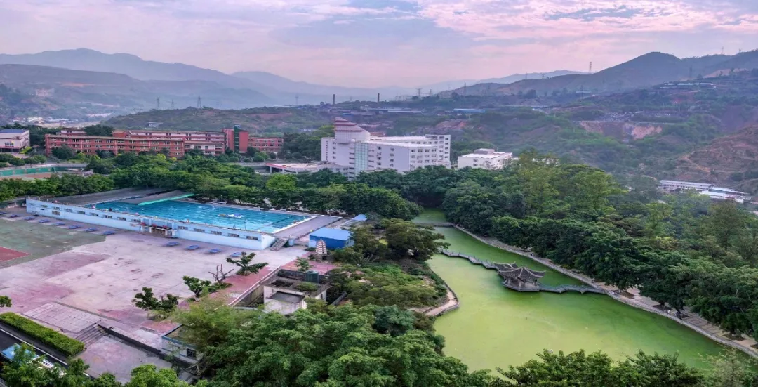 攀枝花这所大学是全川5所国家骨干高职院校之一，被誉为专科211