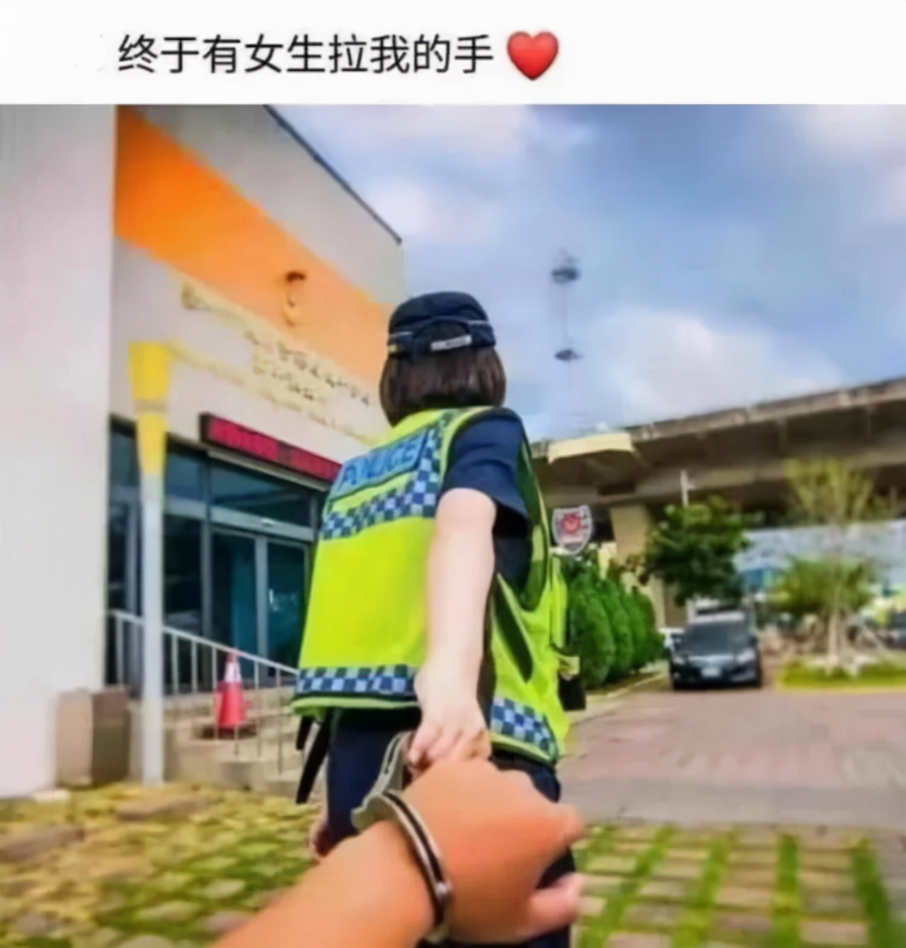 爆笑神回复：如果女孩子姨妈来了，最希望听到男孩子说什么话呢