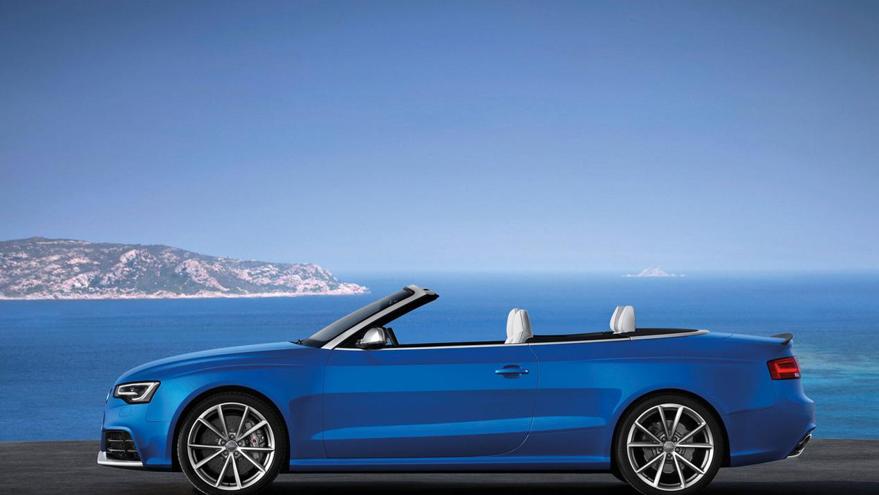 德系软顶敞篷轿跑,双门4座仅20万!花几万改装便成百万跑车!