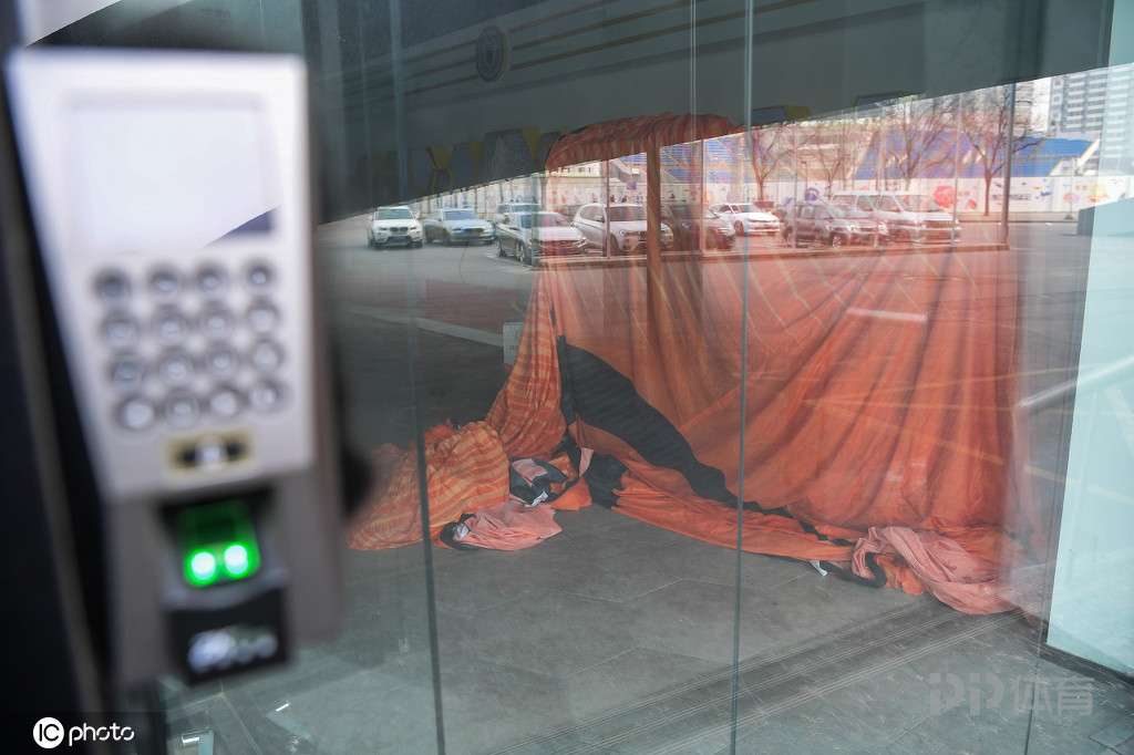 贵州人和解散(凄凉!人和将解散训练基地成废品收购站 训练场杂草丛生面目全非)