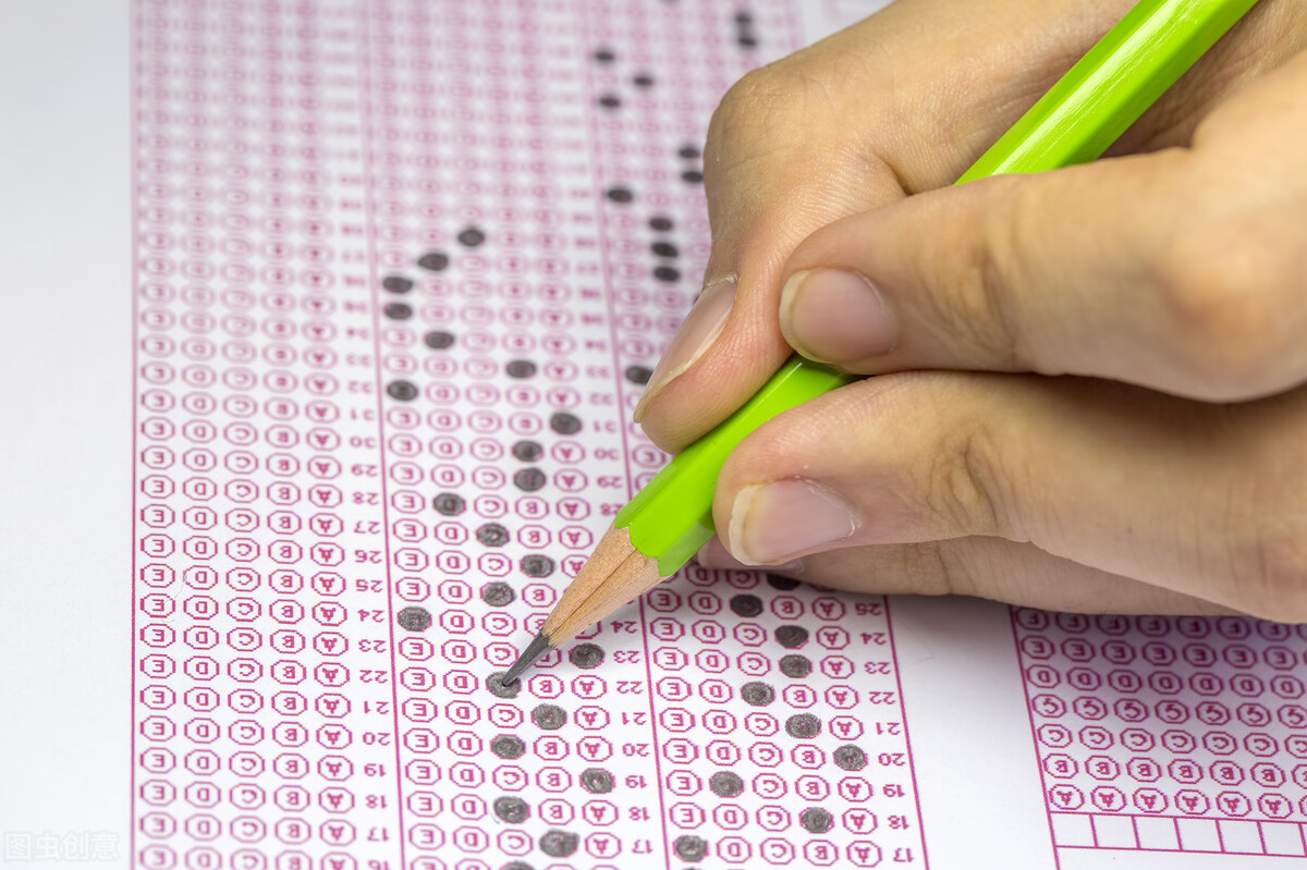 高考分数线陆续公布！这些相关域名你都知道吗？