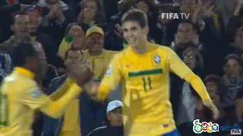 效力过切尔西的巴西前锋(决赛戴帽率巴西夺冠，与内少阿扎尔齐名，如今他在中超闪耀光芒！)