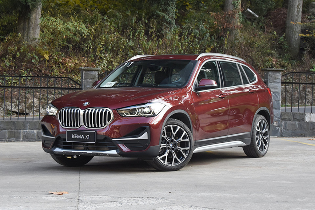 30万预算买豪华SUV，要面子也要实用，那就重点考虑这4款