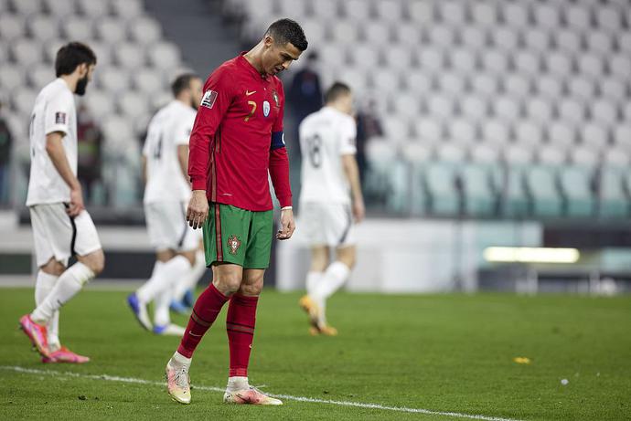 葡萄牙世界杯安联（世预赛-C罗狂攻无果对手送乌龙 葡萄牙1-0迎开门红）