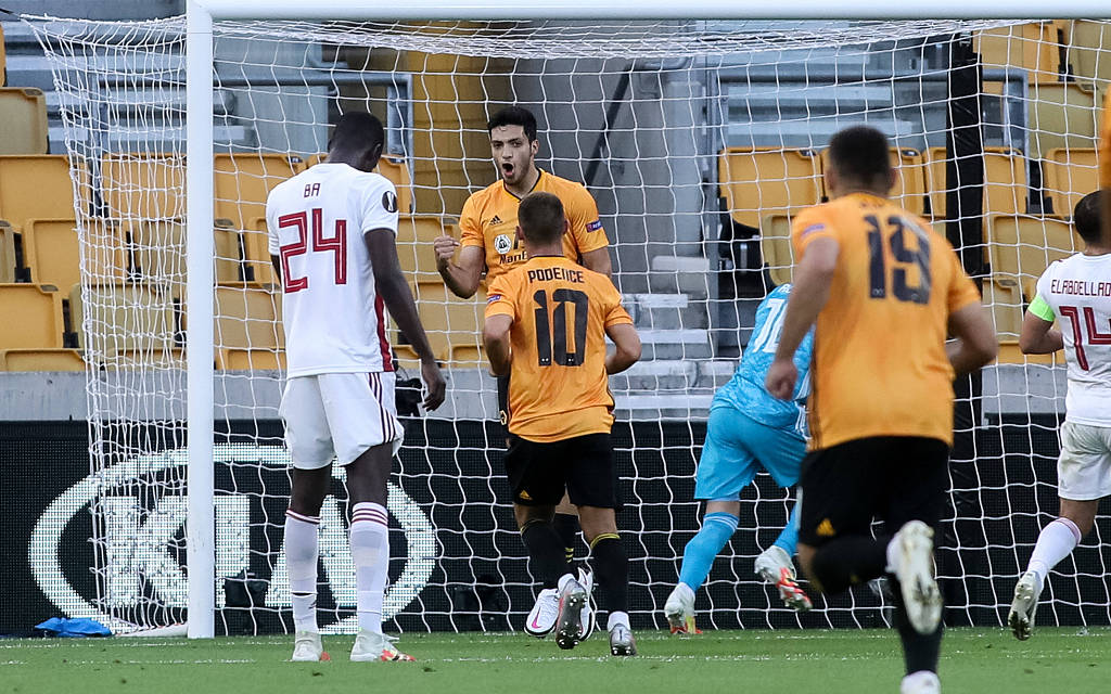 欧联杯免费直播10.4（「欧联观战指南」PP体育全程直播1／4决赛 国米曼联周二3时出战）