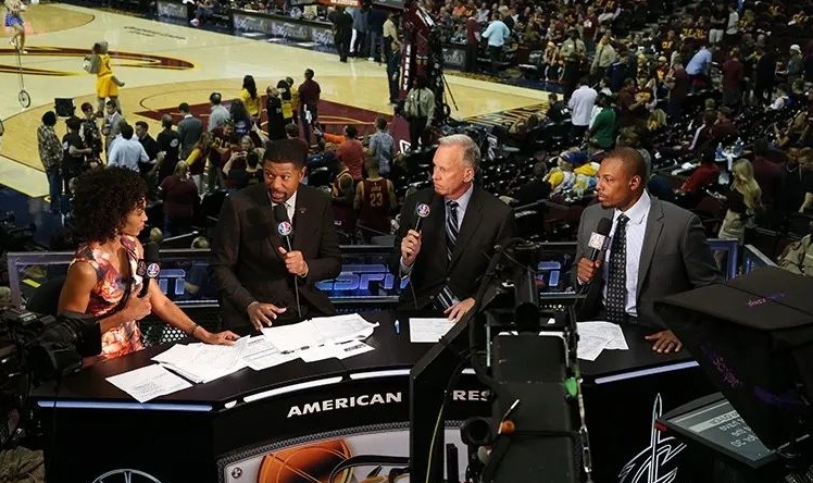 nba男主持人（被科比吊打81分后，他成為了NBA第一名嘴）