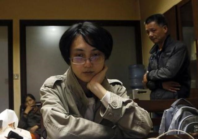 2005年“背母上学”的刘霆，十年后变性，参加选美比赛成功获奖