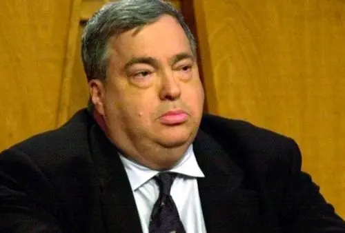 98篮球网nba直播吧（NBA纪实连载27：98年带领内忧外患的公牛三连冠，乔丹彻底封神上卷）