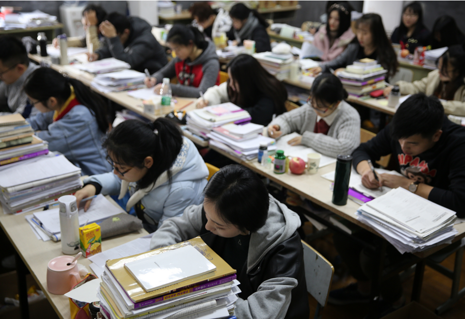 中国“百强高校”排行榜，榜首毋庸置疑，哈工大表现亮眼