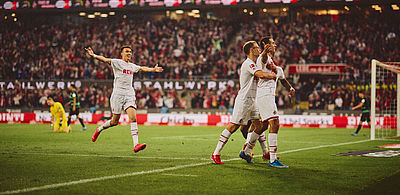 德甲单赛季最高积分（德国升降机科隆：20年间5次从德甲降级，4次夺取德乙冠军）