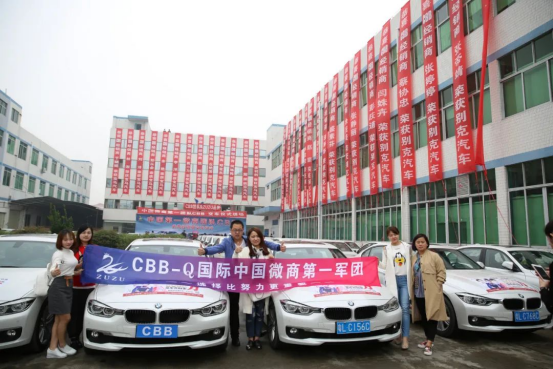 高调复出，封路直播，谁能管管卖假货的辛巴？