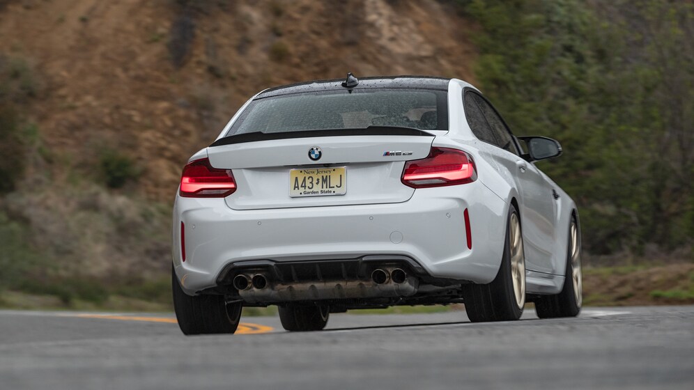 2021款宝马m2 cs手动版:三个踏板的版本让运动更有型也更纯粹