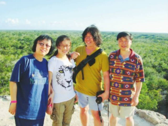 上海高考状元，公费留美后决定不回来，如今为何她三天两头回来？