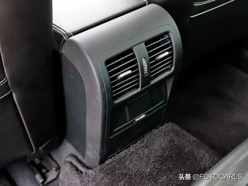 实拍|12款大众CC 3.0 V6版本，这代CC才真是最美的，你觉得呢？