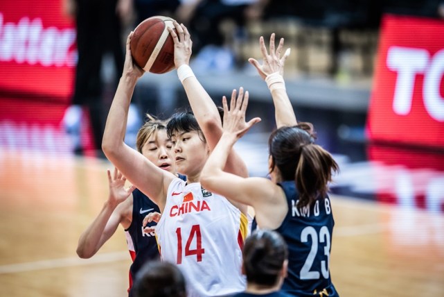 女篮亚洲杯：大胜韩国女篮，中国队进决赛