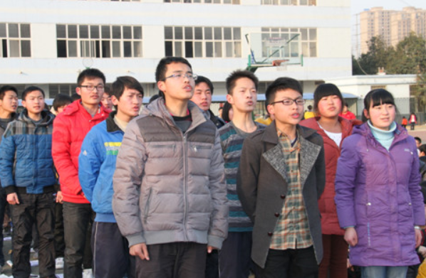 安徽一高中违规招生，清退500多名复读生，学生们将要何去何从