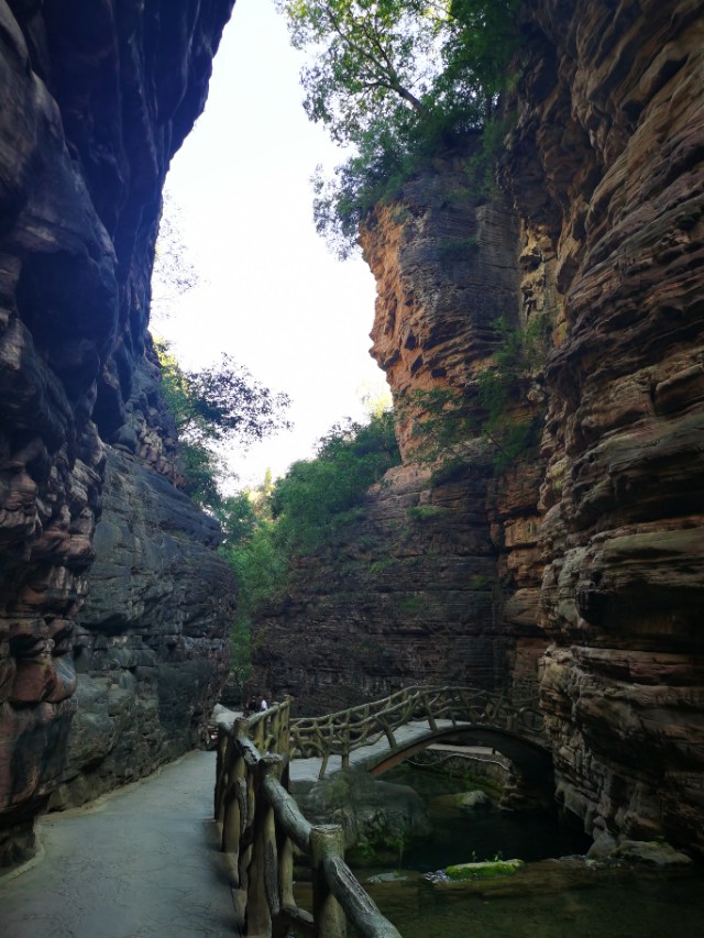 河南青龙峡风景区在哪里(焦作青龙峡风景区门票价格) - 风集网