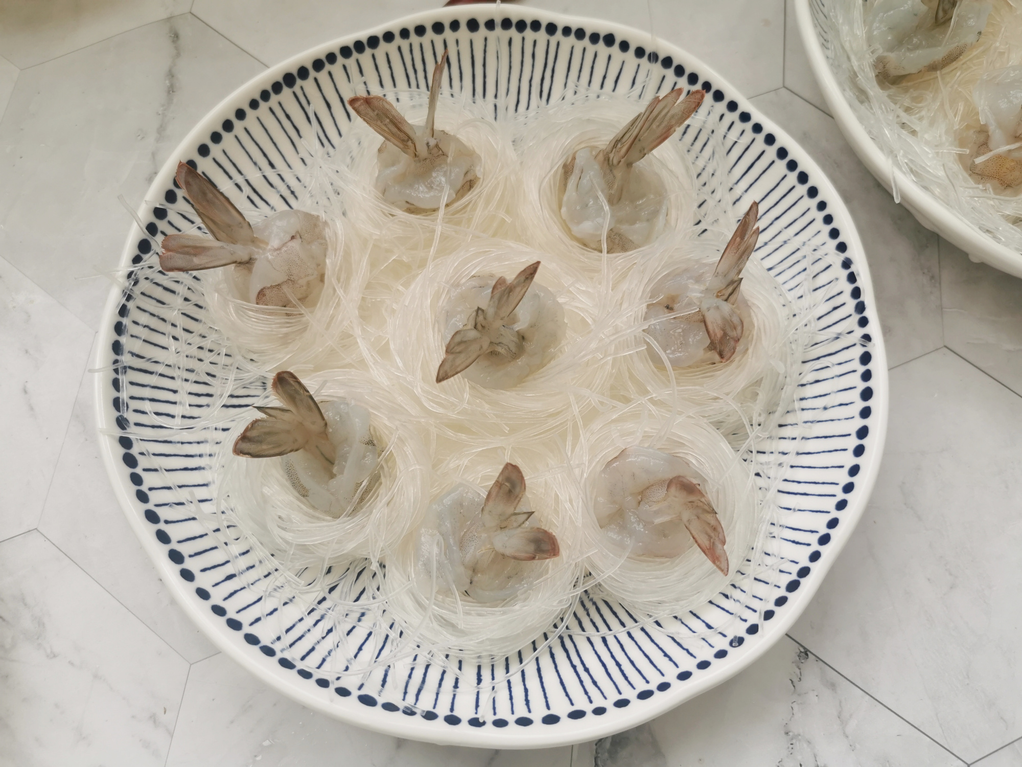 蒜蓉粉丝虾这样做，粉丝比虾好吃，蒜香扑鼻，零厨艺也能学会