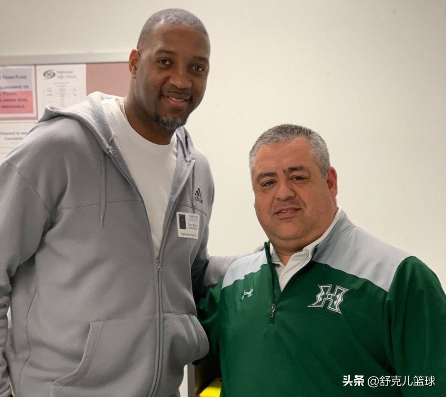 nba退役为什么变胖(NBA球员退役后为何迅速变苍老，事实真相让人辛酸，放纵是根本？)