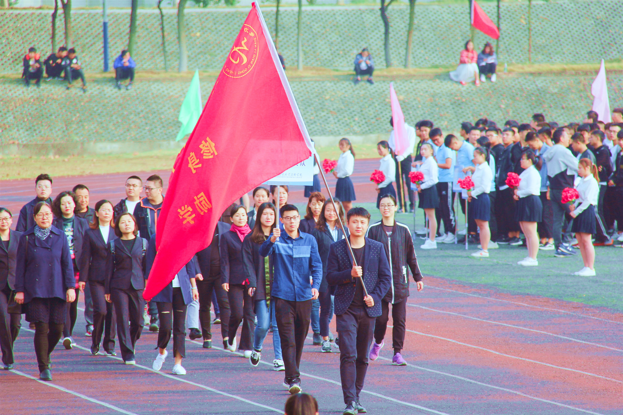 我用五种颜色，记住水院这所大学