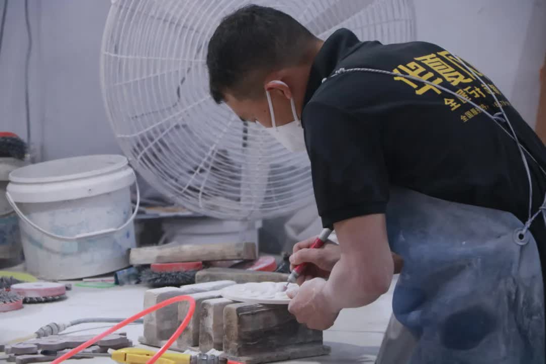 华夏风黄席彪：石材岩板定制，必须要有品牌“身份证”丨老总专访