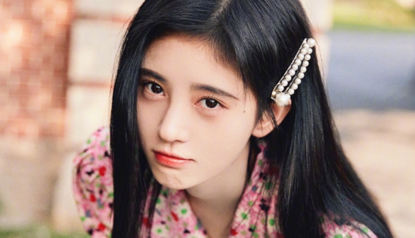 鞠婧祎备忘录被嘲热评点赞16万，这个世界凭什么对她有这般恶意？