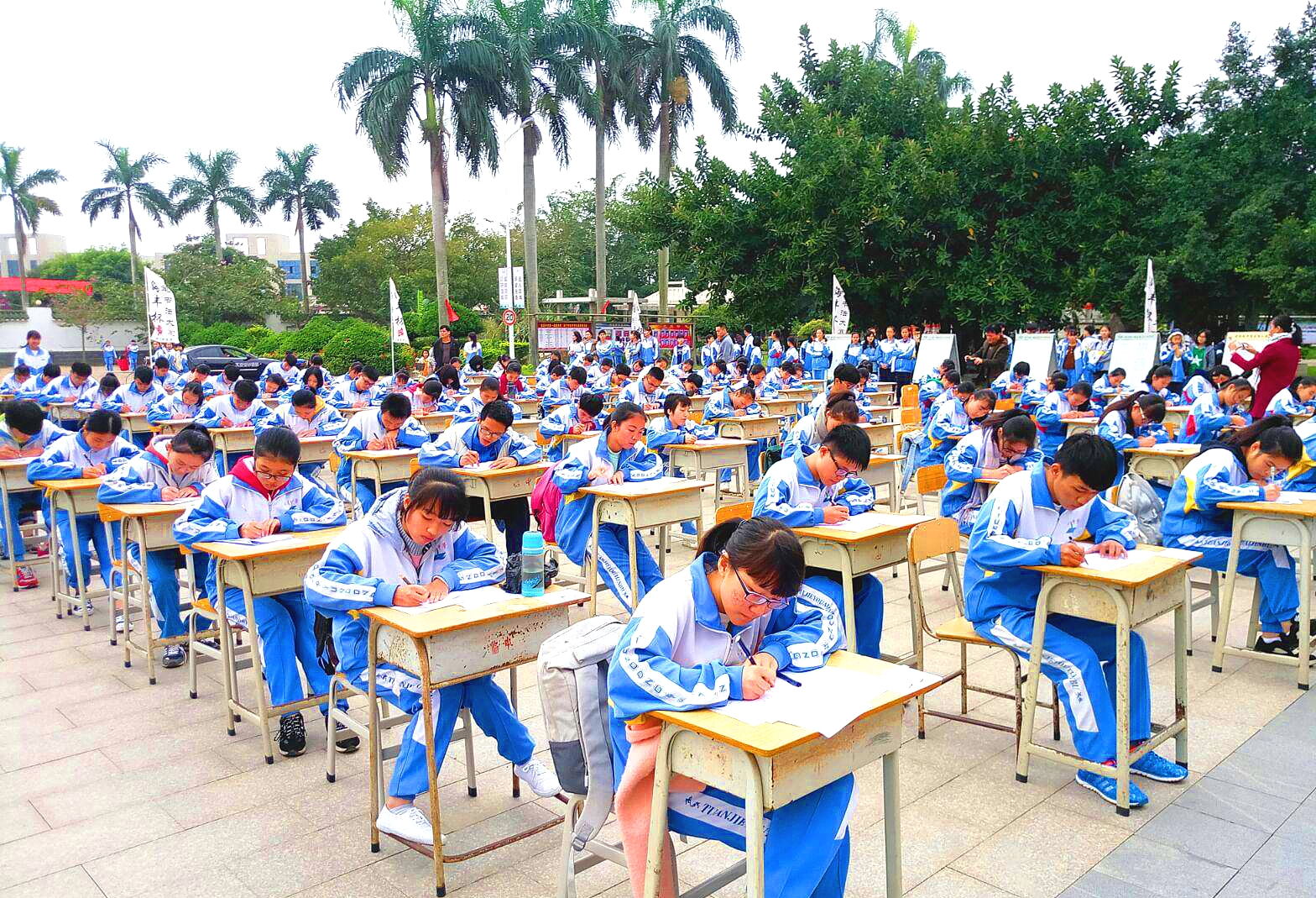 高山岭下茉莉花香 文澜江滨筑梦前行——写在临高中学建校九十周年之际