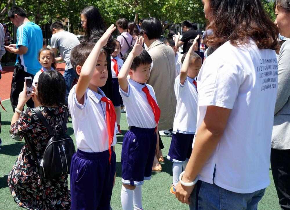 学生犯错写检讨书，看似真诚其实“暗藏玄机”，老师看完更生气了