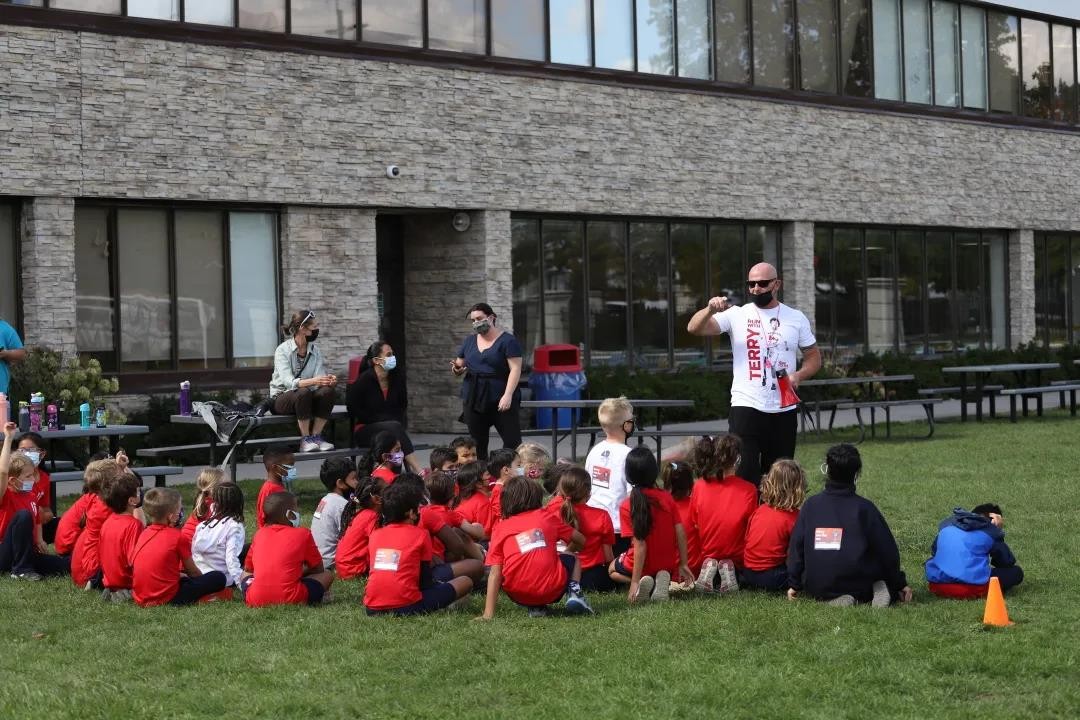 加拿大寄宿高中邦德永不放弃，Terry Fox Run为希望而跑