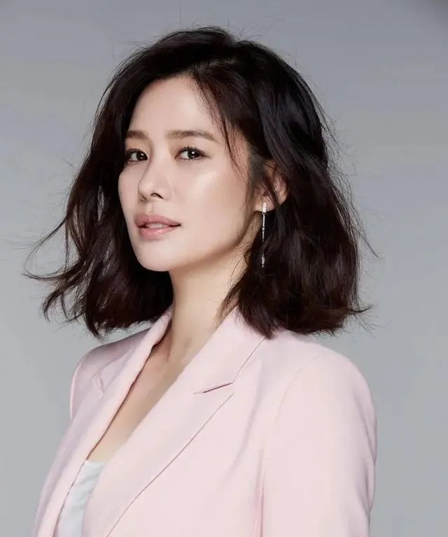 kbs电视台在线播放(2021年韩国10大“最美女演员”，孙艺珍仅排第10，宋智孝挤进前3)