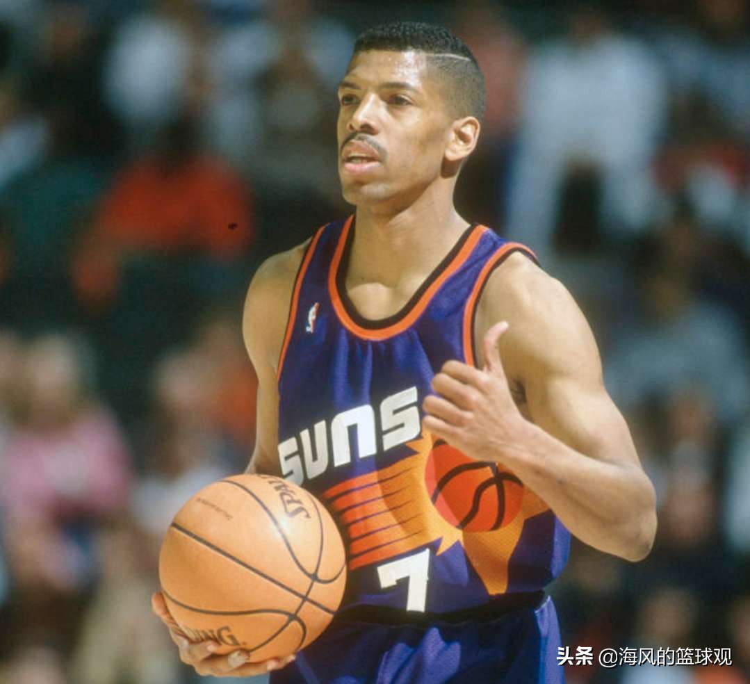 太阳队的首发控球后卫凯文·约翰逊,这是以速度取胜的控球后卫中的