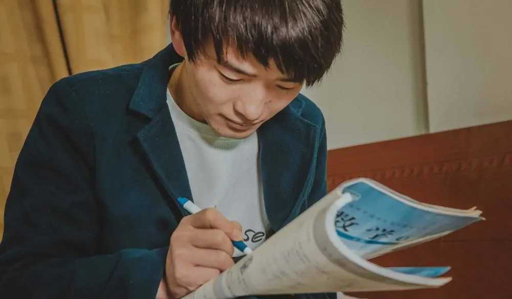 “我高考故意0分，牛吧？”13年前那个反抗应试教育的男孩，真傻