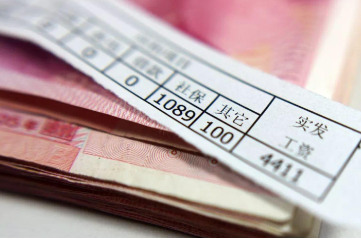 高工资私立教师能“有偿补课”，低工资公立教师却不能，公平吗？