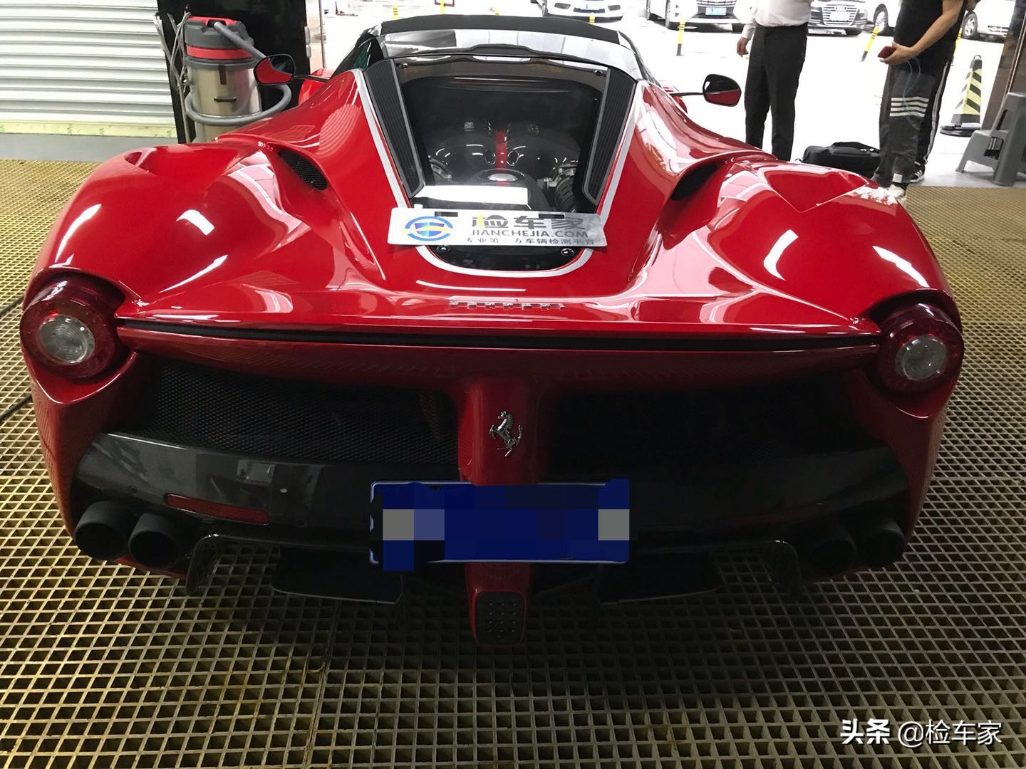 法拉利拉法赛车(新车2500万的法拉利LaFerrari，为何二手车却卖4000万？)