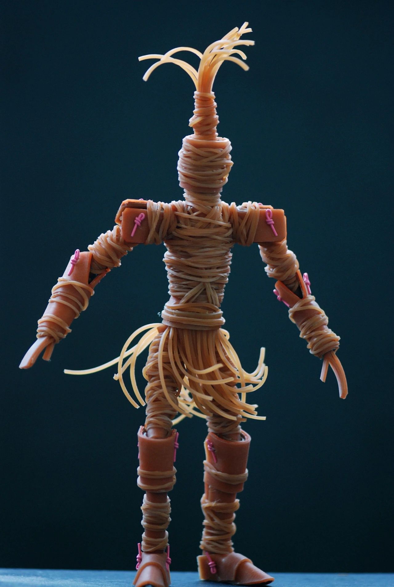 7只小黄鸭被日本网友融合成1只超人鸭,真·究极进化