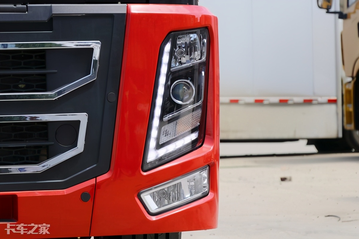 除了550马力自主动力链，汉马H9牵引车还有啥值得骄傲的