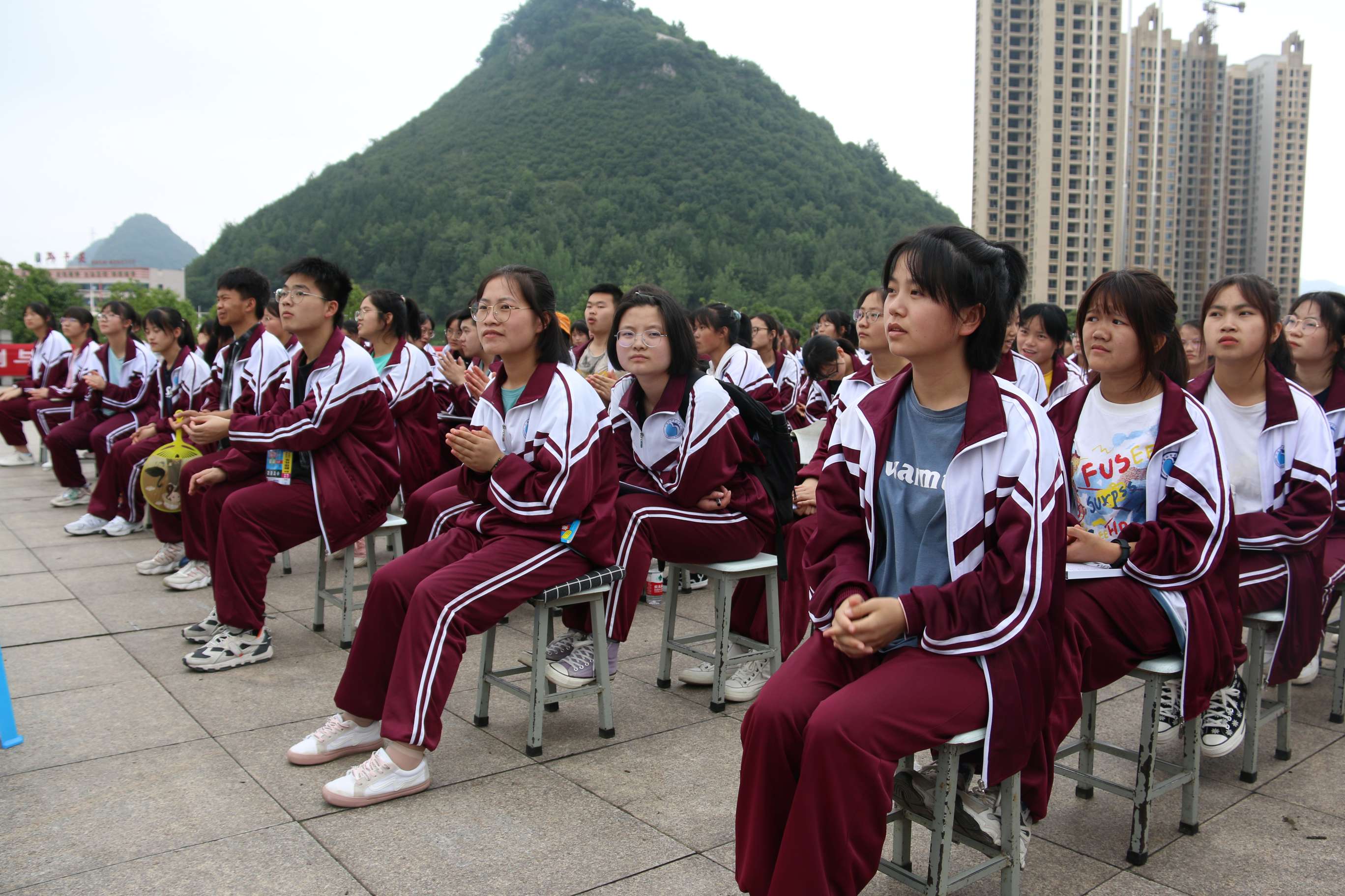 六盘水市第三中学举行高三启动大会