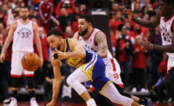 nba哪些队盯人战术(战术详解|大学联赛最常用的"一盯四联",你真的了解