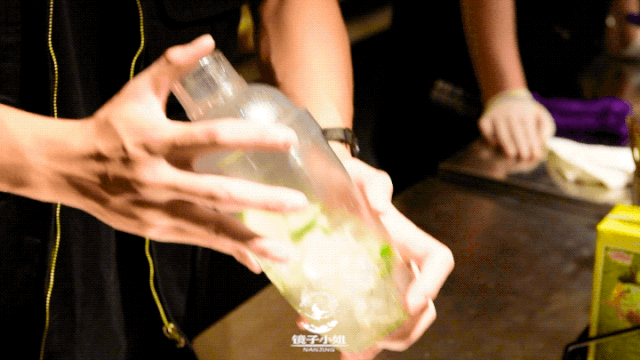 ⎾黑龙吃肉酒馆⏌新晋潮人打卡地，涮+烤+酒馆一站式嗨体验