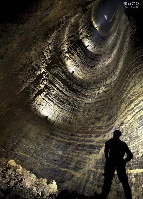 地心文明存在吗,地球内部有可能是空心的吗