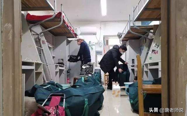 武汉大学生宿舍被征用，两所高校先后上热搜，网友评价天壤之别
