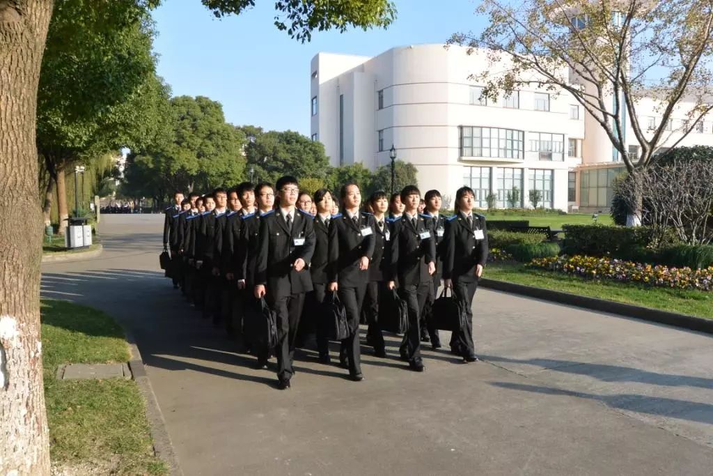 考入上海海关学院，毕业就能进海关？错！仅限海关管理专业