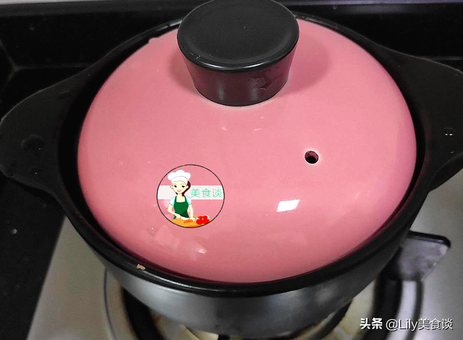 冷天，家人最馋我做的腐竹鱼头煲，焖一锅特鲜美，好吃营养又好做