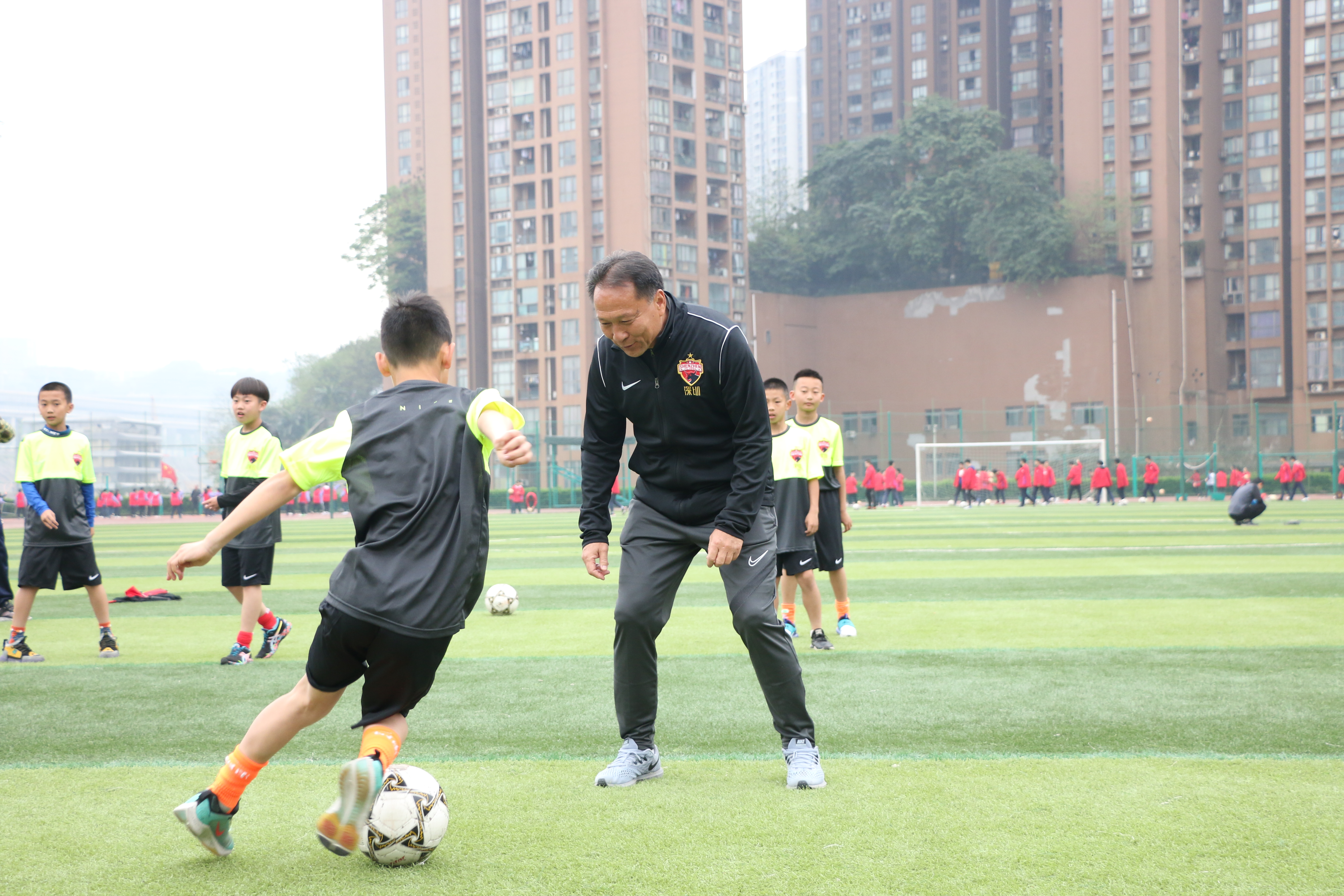 深圳佳兆業(yè)足球俱樂部（這支組建僅一年的深足梯隊 緣何能戰(zhàn)勝國少隊奪冠）