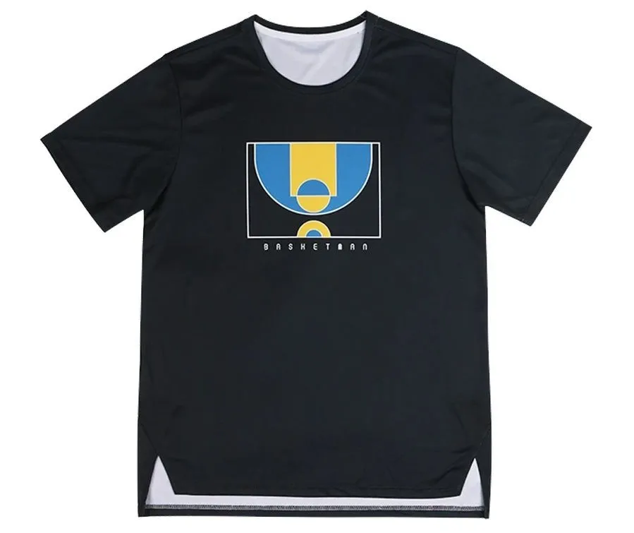 篮球服上的图案设计（夏季必备！宽松休闲的篮球运动短袖，胸前的图案亮了）